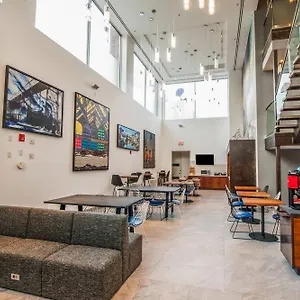 Hotel Fairfield & By Marriott Brooklyn New York